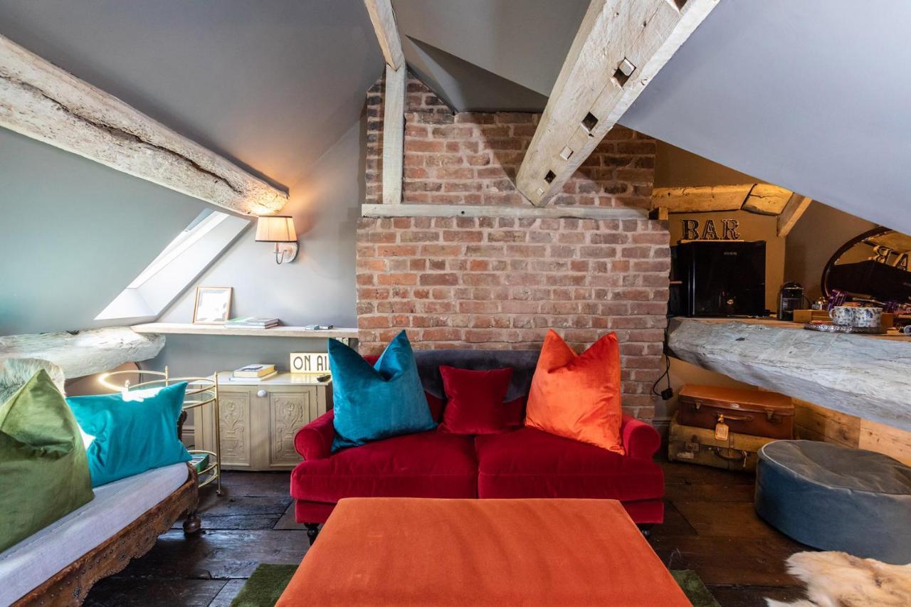The Cocktail Lounge At Cheshire Boutique Bathhouse Apartment Nantwich Bagian luar foto