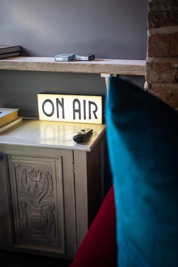 The Cocktail Lounge At Cheshire Boutique Bathhouse Apartment Nantwich Bagian luar foto