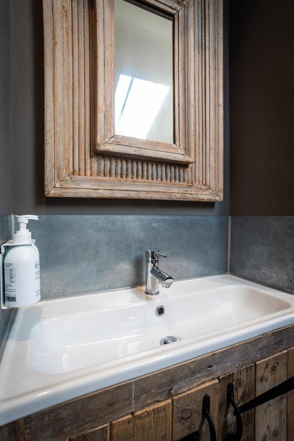 The Cocktail Lounge At Cheshire Boutique Bathhouse Apartment Nantwich Bagian luar foto