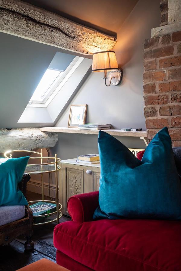 The Cocktail Lounge At Cheshire Boutique Bathhouse Apartment Nantwich Bagian luar foto